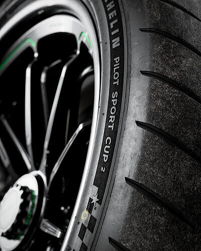 MICHELIN Pilot Sport CUP 2 275 35 ZR19 3D model 3