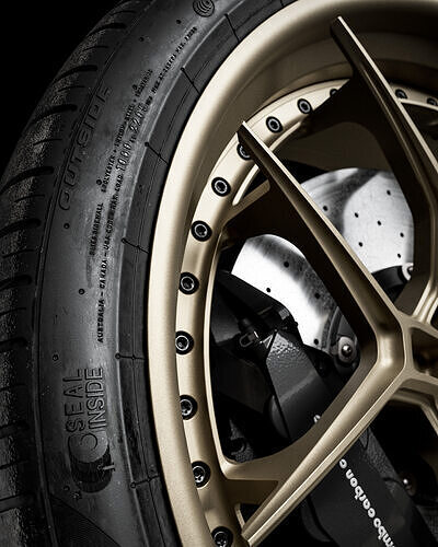 Pirelli P ZERO PZ4 295 35 R23 3D model 2